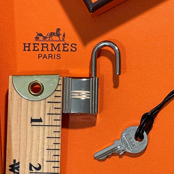 Hermès Palladium Cadena Padlock & Key #100 - Picture 11 of 14